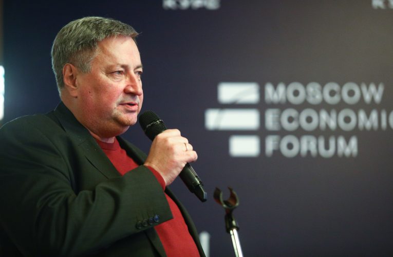 Андрей Андрейченко. Нам надо жить на свои средства и вкладывать их в свое развитие