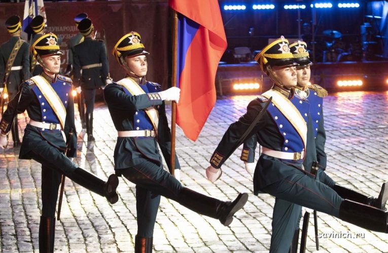 Рота специального караула Президентского полка Службы коменданта Московского Кремля Федеральной службы охраны Российской Федерации.